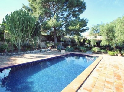 Sale - Country estate -
Benissa