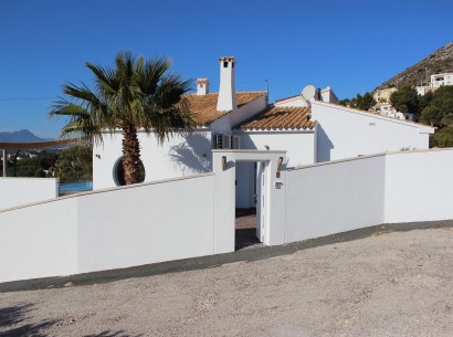 Sale - Villa -
Moraira - El Portet