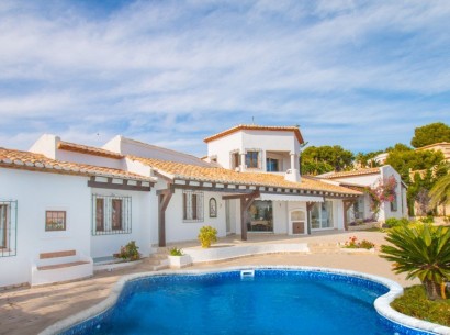 Sale - Villa -
Moraira