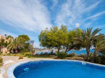 Sale - Villa -
Moraira