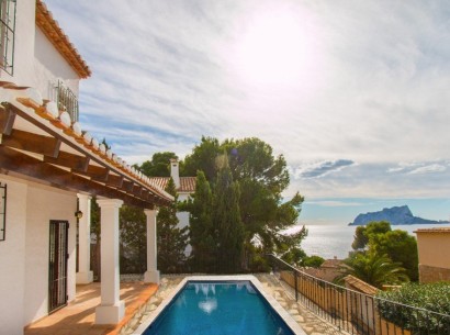 Sale - Villa -
Moraira