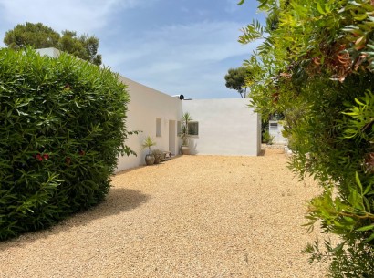 Sale - Villa -
Moraira