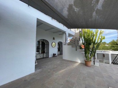 Venta - Villa -
Moraira