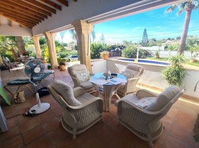 Venta - Villa -
Benissa
