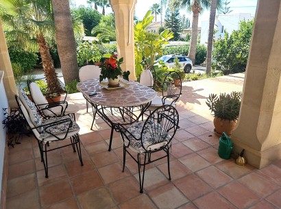 Venta - Villa -
Benissa