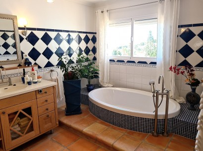Venta - Villa -
Benissa