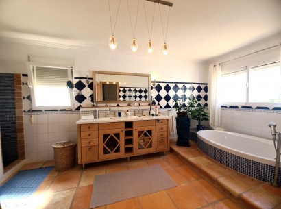 Venta - Villa -
Benissa
