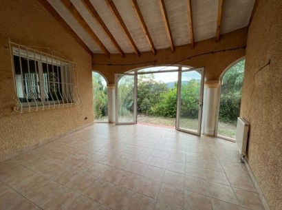 Resale - Country estate -
Jalón