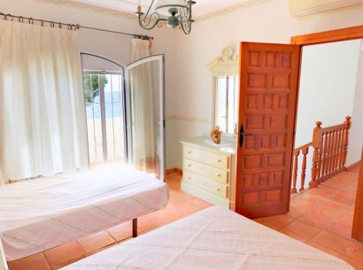 Sale - Villa -
Calpe - Calalga