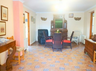 Sale - Villa -
Jalón - Xaló