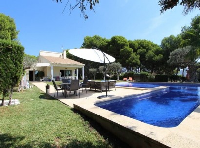 Sale - Chalet -
Moraira - Pinar de l'Advocat