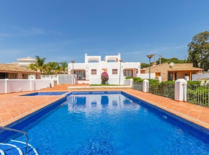 Sale - Bungalow -
Benissa - Pinets