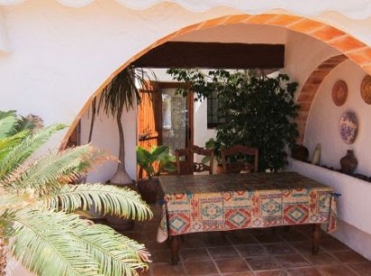 Sale - Bungalow -
Moraira - Portet