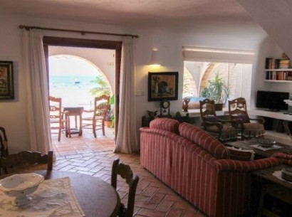 Sale - Bungalow -
Moraira - Portet