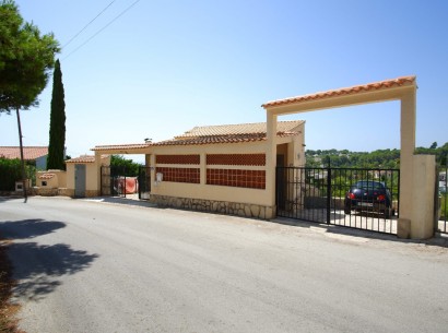 Sale - Villa -
Benissa - Montemar