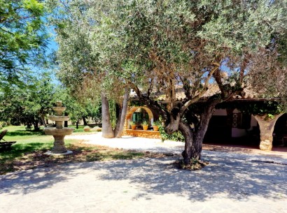 Sale - Country estate -
Benissa