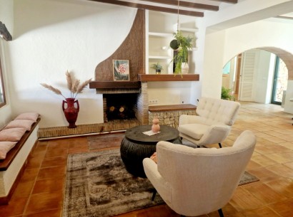 Sale - Country estate -
Benissa