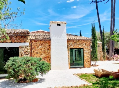 Sale - Country estate -
Benissa