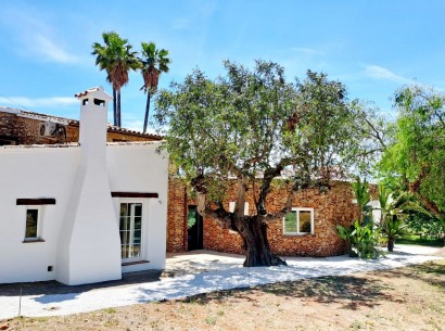 Sale - Country estate -
Benissa