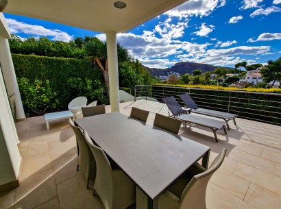 Resale - Chalet -
Moraira - Portet