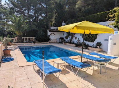 Sale - Chalet -
Benissa - Montemar