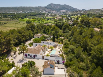 Sale - Country house -
Jávea - La Lluca