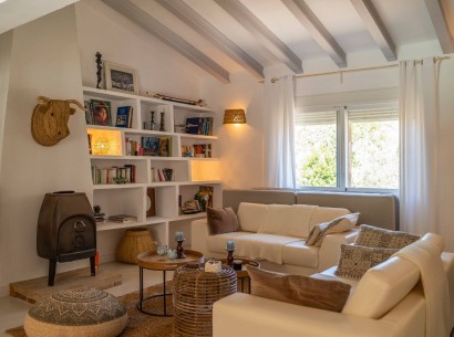 Sale - Country house -
Jávea - La Lluca