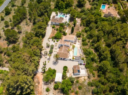 Sale - Country house -
Jávea - La Lluca