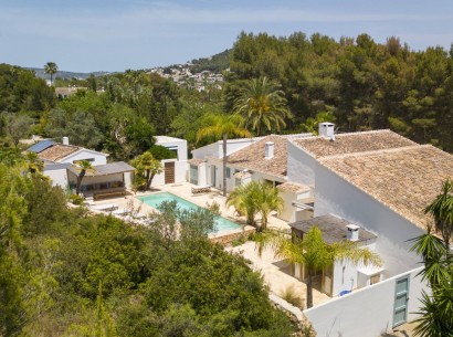 Sale - Country house -
Jávea - La Lluca