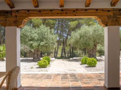 Sale - Country house -
Jávea - La Lluca