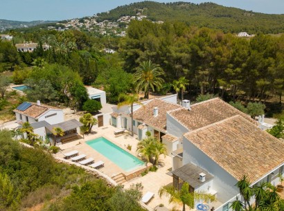 Sale - Country house -
Jávea - La Lluca