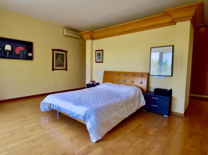 Sale - Villa -
Denia - El pinaret