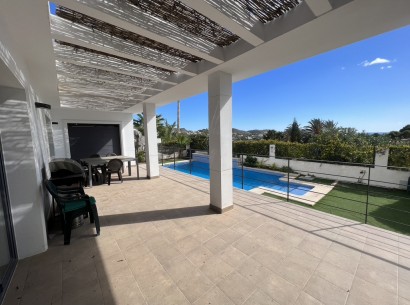 Sale - Villa -
Moraira