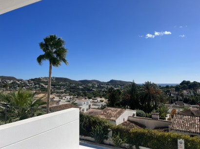 Sale - Villa -
Moraira