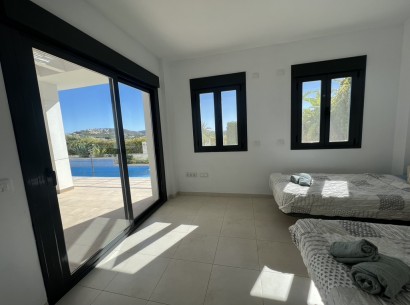 Sale - Villa -
Moraira