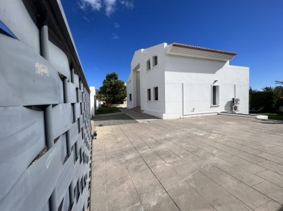 Sale - Villa -
Moraira