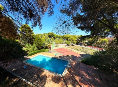 Sale - Villa -
Denia - Las Rotas