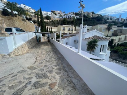 Sale - Villa -
Moraira - El Portet