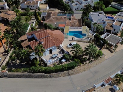 Sale - Villa -
Moraira - La Arnella