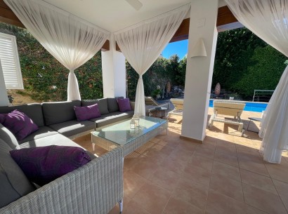 Sale - Villa -
Moraira - El Portet