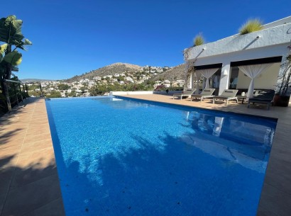 Sale - Villa -
Moraira - El Portet