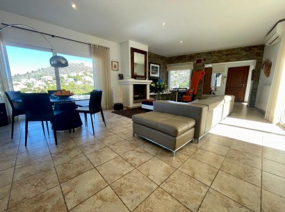 Sale - Villa -
Moraira - El Portet