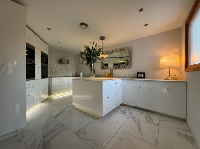 Venta - Villa -
Moraira