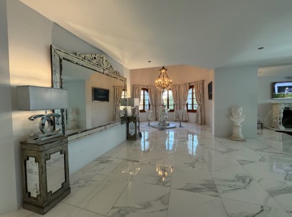 Venta - Villa -
Moraira