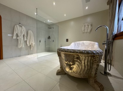 Venta - Villa -
Moraira