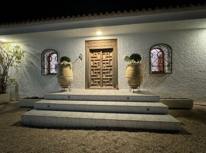 Venta - Villa -
Moraira