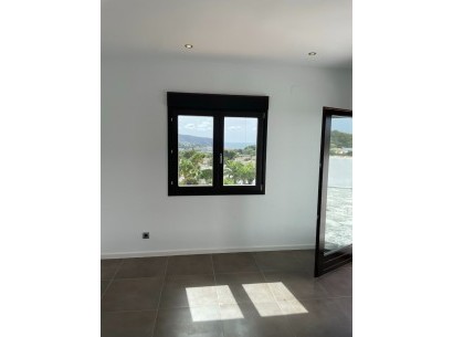 Sale - Villa -
Moraira