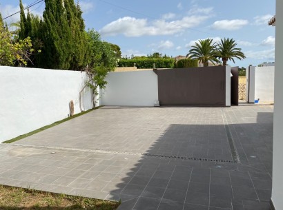 Sale - Villa -
Moraira