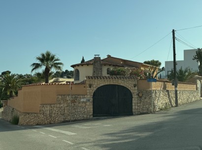 Sale - Chalet -
Benissa - Montemar