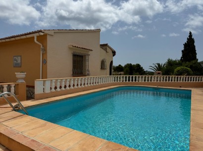 Sale - Chalet -
Benissa - Montemar